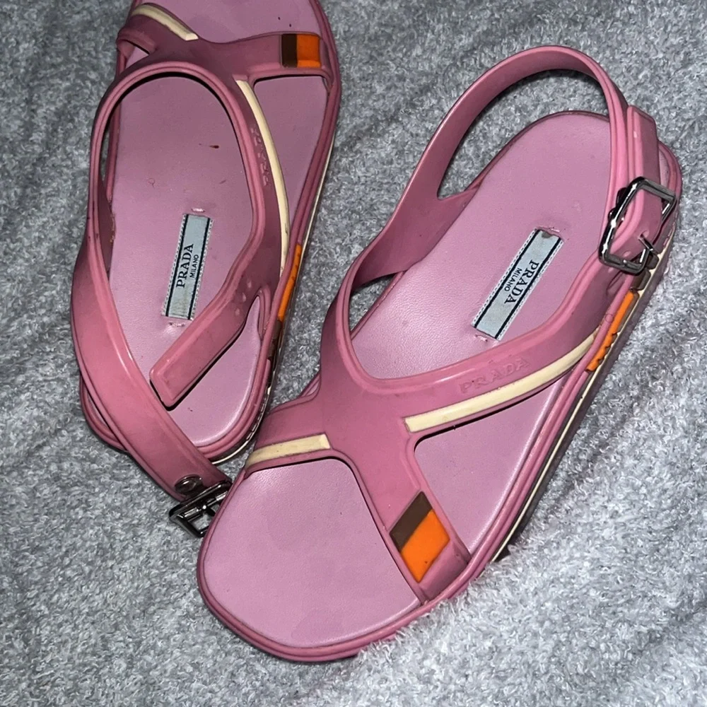 100% authentic! - Picture 4 of 4